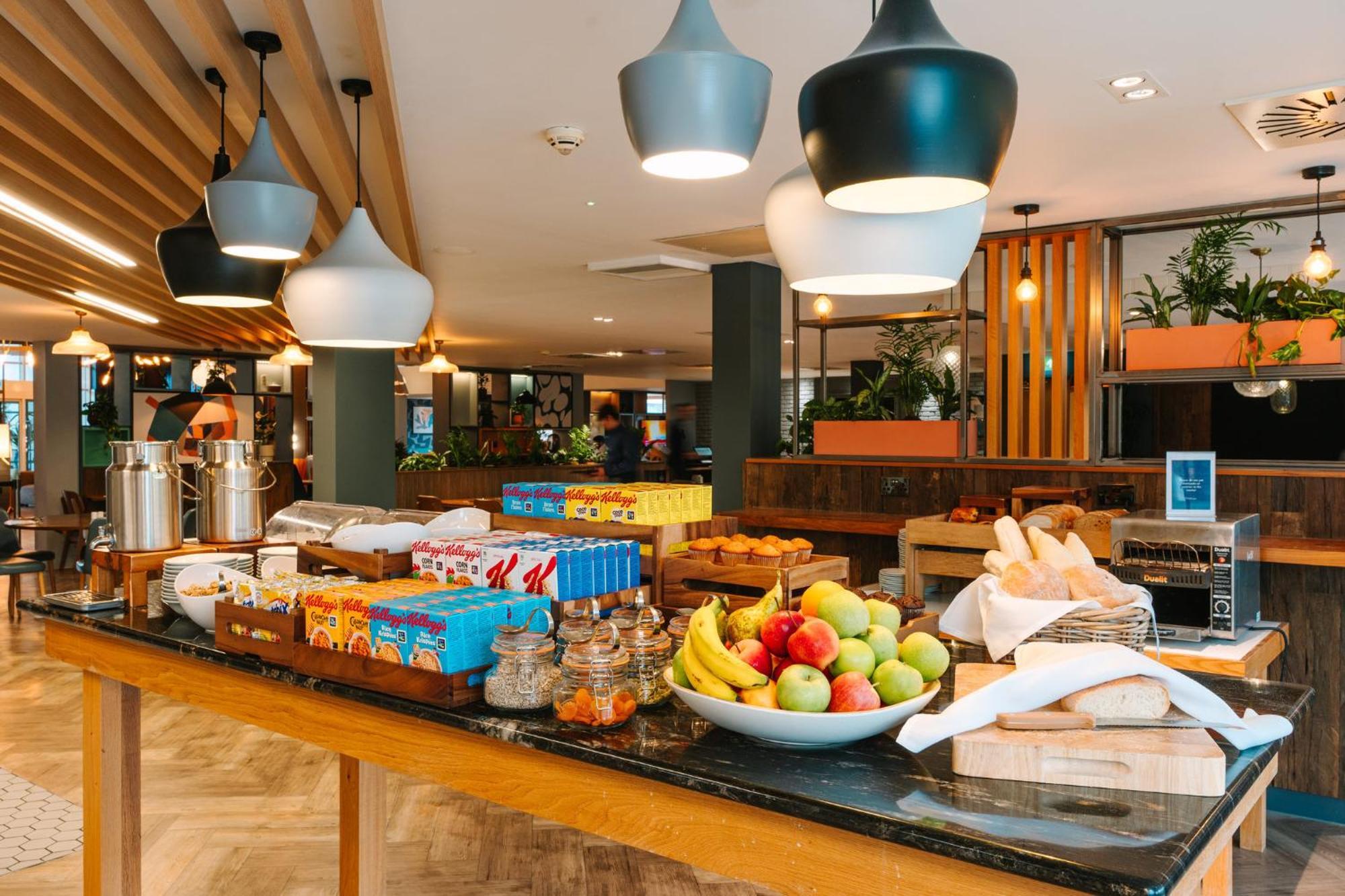 Voco Winchester Hotel & Spa By Ihg מראה חיצוני תמונה